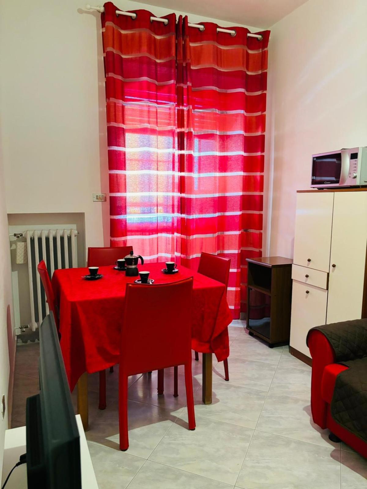 Matthias Central Rooms And Accomodation Μπάρι Εξωτερικό φωτογραφία