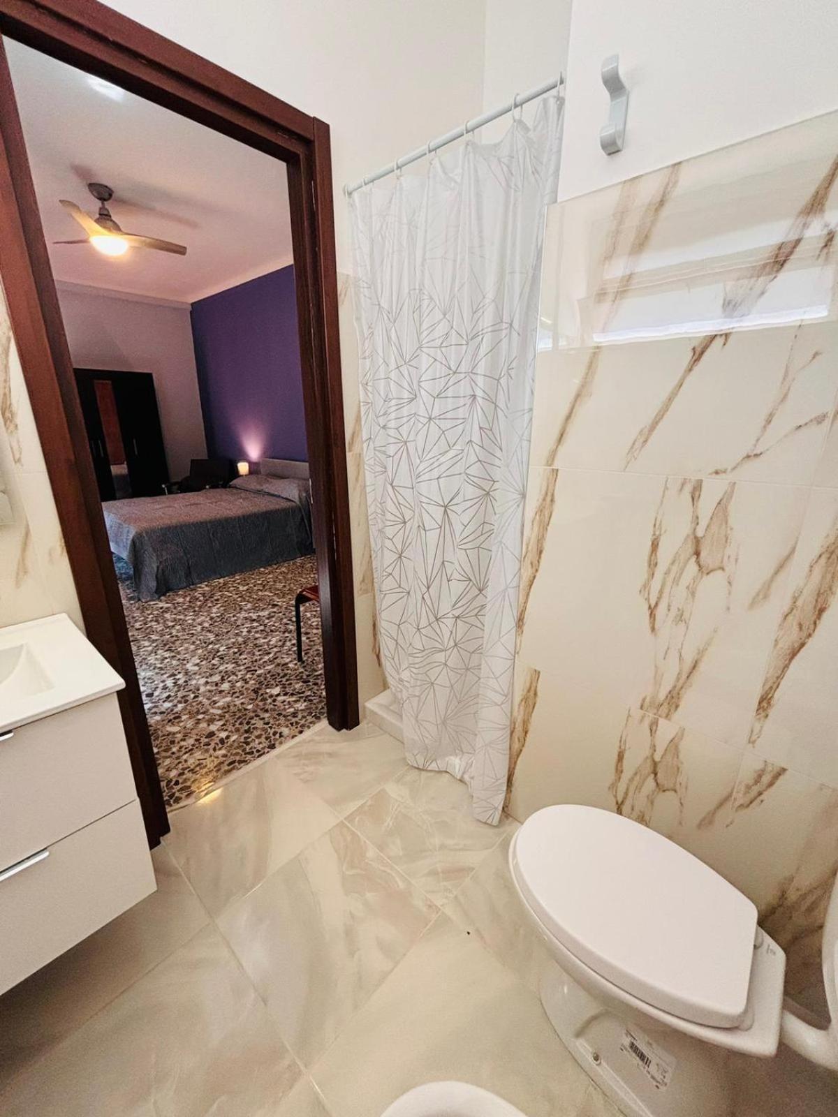 Matthias Central Rooms And Accomodation Μπάρι Εξωτερικό φωτογραφία