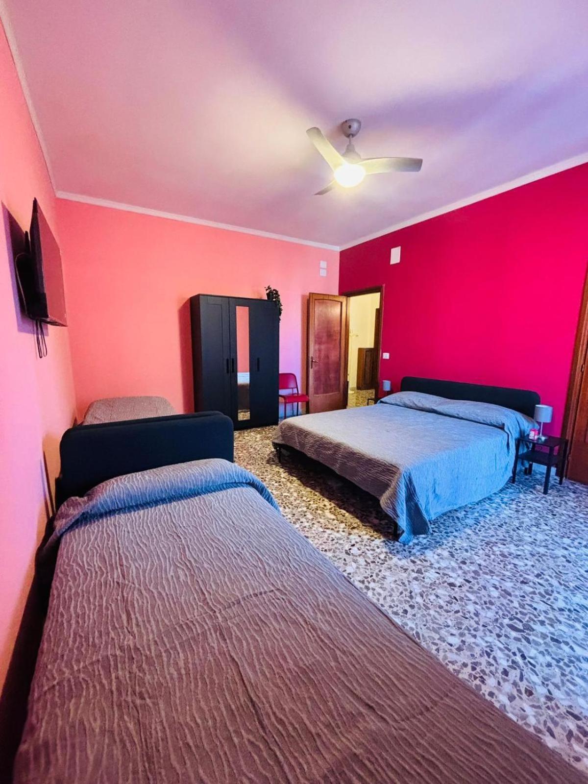 Matthias Central Rooms And Accomodation Μπάρι Εξωτερικό φωτογραφία