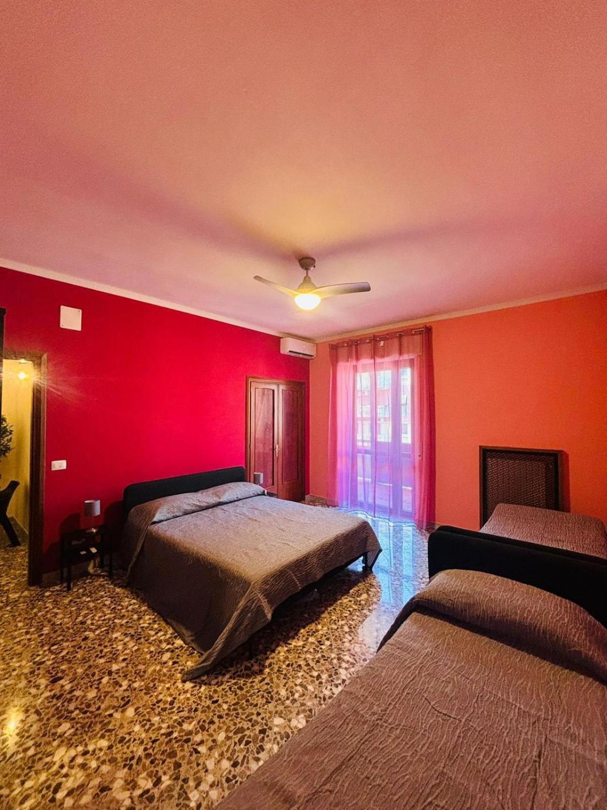 Matthias Central Rooms And Accomodation Μπάρι Εξωτερικό φωτογραφία